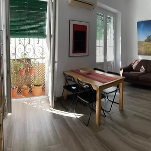 https://apartamento-imperial-sevilla-city-center.es-andalucia.com